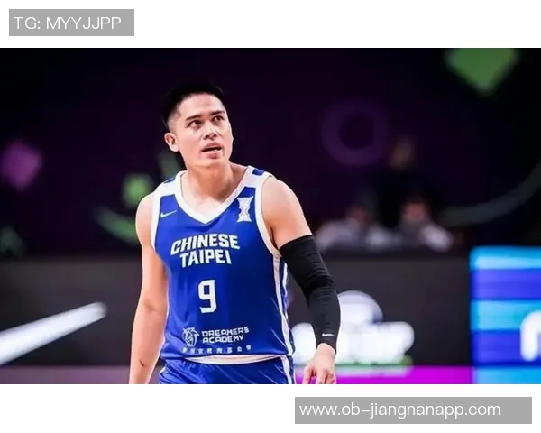 周琦成功恢复腰伤重返球队陈盈骏回京接受治疗备战新赛季