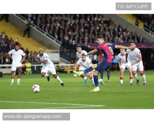 西甲半程积分榜解析巴萨稳居榜首领先皇马四分马竞与黄潜同分争夺激烈